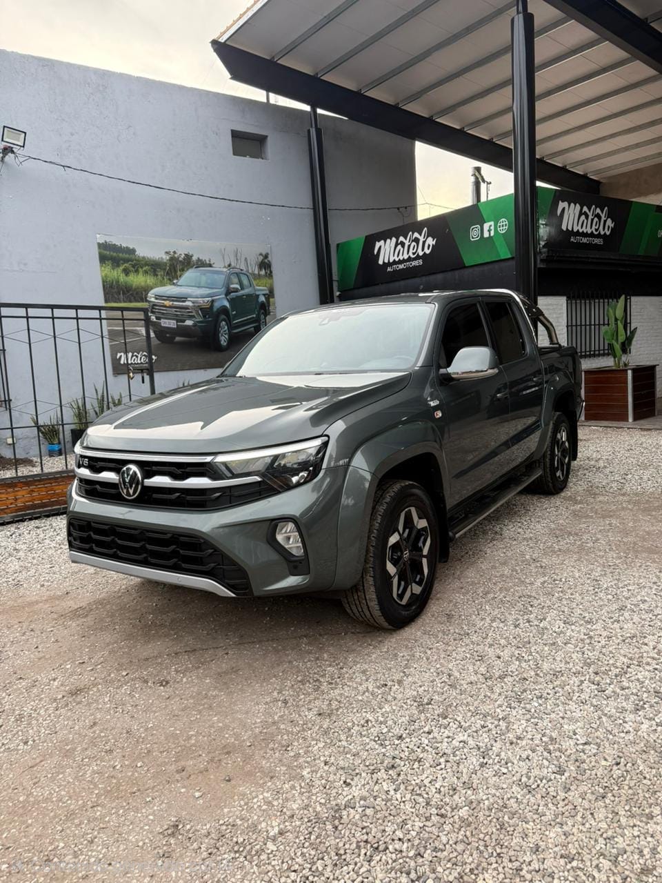 VOLKSWAGEN - Amarok v6 4x4  - Automático  Highline - 2025